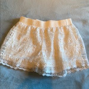 Sweet journey white lace shorts